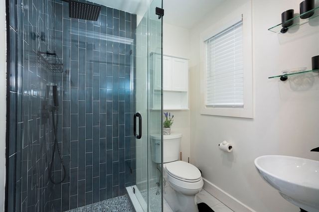 82 Blue Hill Ave, Milton, MA 02186