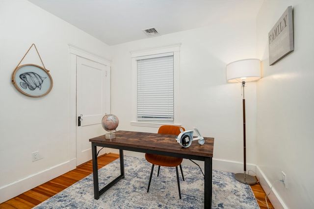 82 Blue Hill Ave, Milton, MA 02186