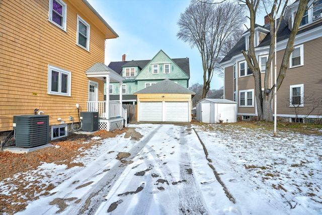 82 Blue Hill Ave, Milton, MA 02186