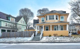 82 Blue Hill Ave, Milton, MA 02186