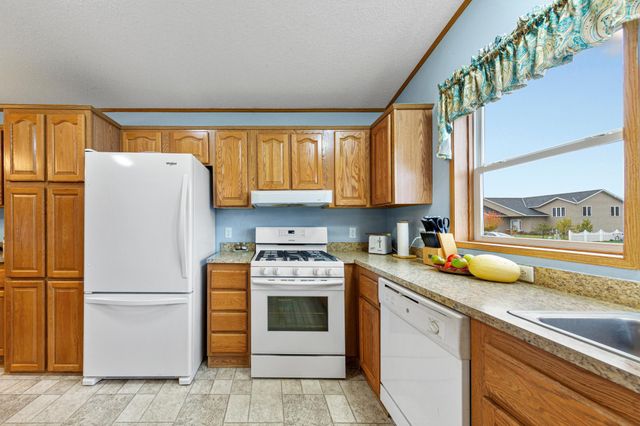 505 30th Street NW, Faribault, MN 55021