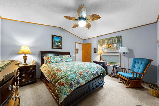 505 30th Street NW, Faribault, MN 55021