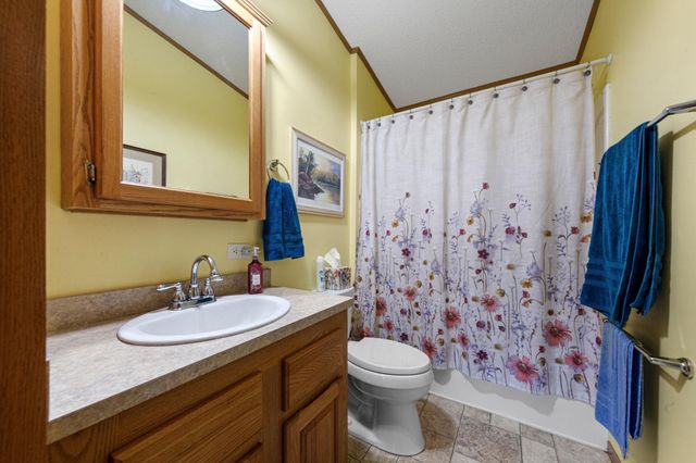 505 30th Street NW, Faribault, MN 55021