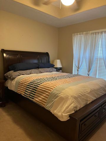 4636 W Curtice Drive, Battlefield, MO 65619