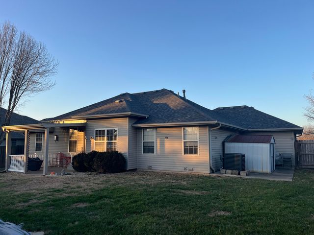 4636 W Curtice Drive, Battlefield, MO 65619