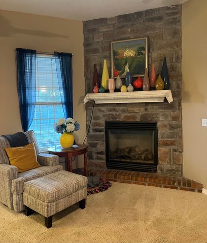 4636 W Curtice Drive, Battlefield, MO 65619