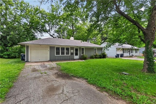 11220 Marsh Avenue, Kansas City, MO 64134