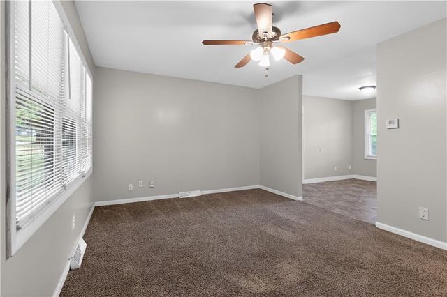 11220 Marsh Avenue, Kansas City, MO 64134