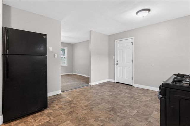 11220 Marsh Avenue, Kansas City, MO 64134
