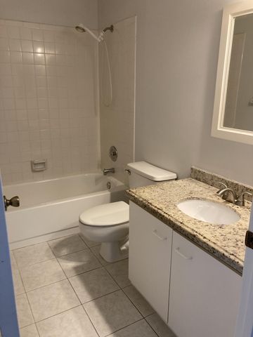 7680 STONE HARBOUR Drive 3, Lake Worth, FL 33467