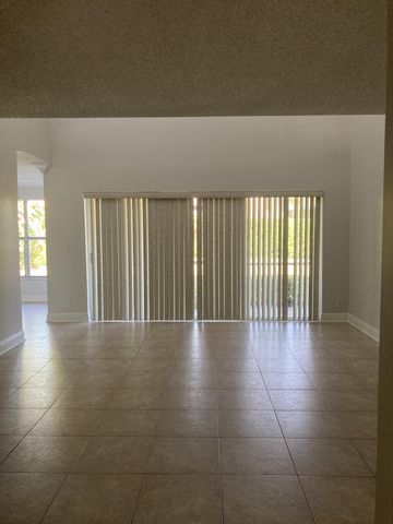 7680 STONE HARBOUR Drive 3, Lake Worth, FL 33467