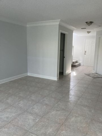 7680 STONE HARBOUR Drive 3, Lake Worth, FL 33467