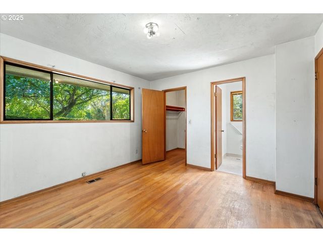 1303 Ne CORNELL Rd, Hillsboro, OR 97124