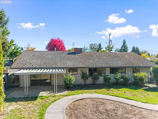 1303 Ne CORNELL Rd, Hillsboro, OR 97124