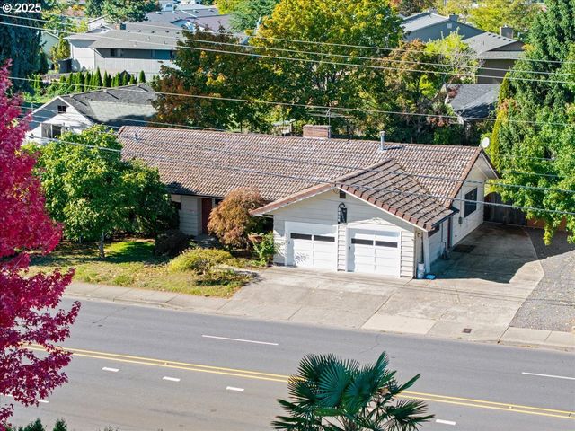 1303 Ne CORNELL Rd, Hillsboro, OR 97124