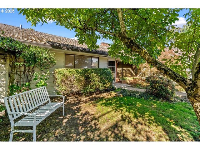 1303 Ne CORNELL Rd, Hillsboro, OR 97124