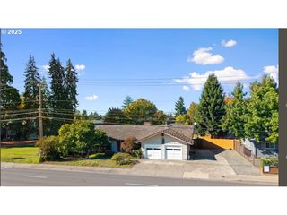 1303 Ne CORNELL Rd, Hillsboro, OR 97124