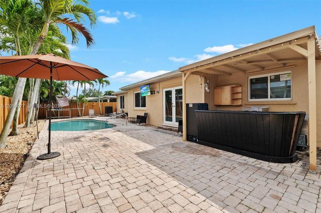 2251 NW 87th Avenue, Pembroke Pines, FL 33024