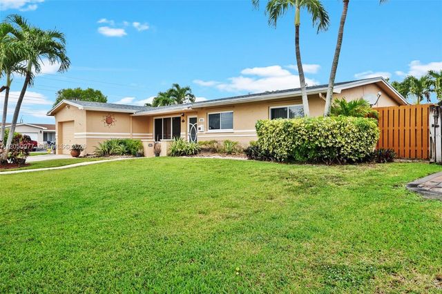 2251 NW 87th Avenue, Pembroke Pines, FL 33024