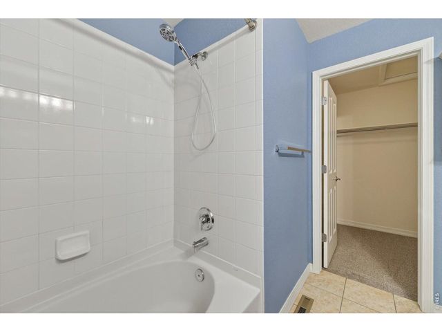 805 Summer Hawk Dr Z-156, Longmont, CO 80504
