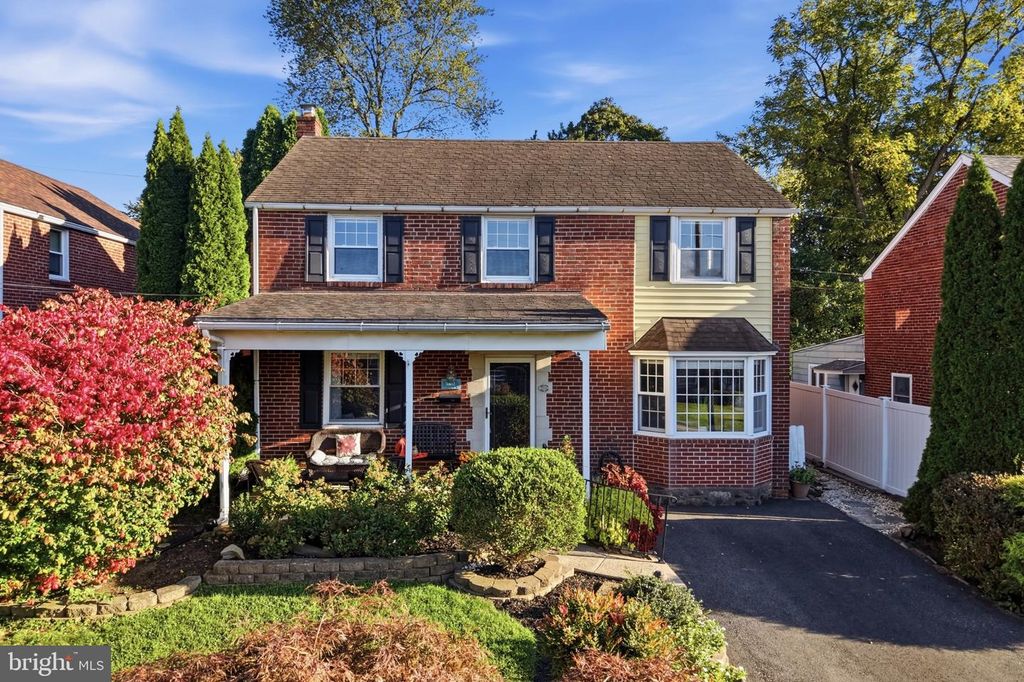 1802 ROBINSON AVE, HAVERTOWN, PA 19083 — exterior