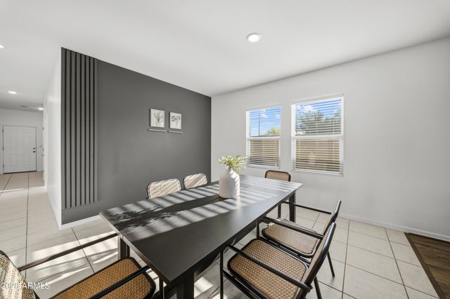 9505 W ILLINI Street, Tolleson, AZ 85353