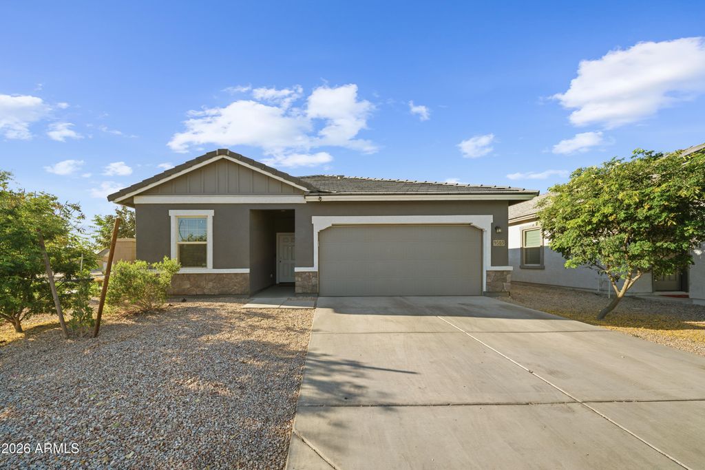 9505 W ILLINI Street, Tolleson, AZ 85353