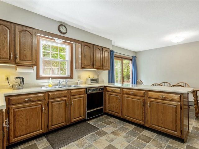 8 Brownell Drive, Essex Junction, VT 05452