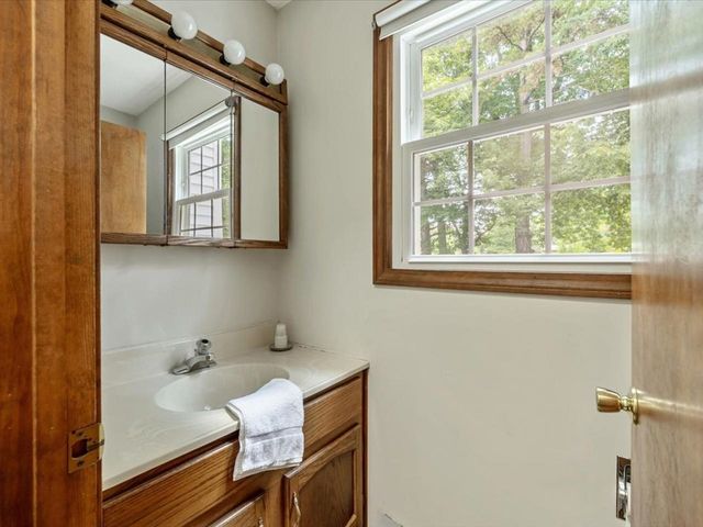 8 Brownell Drive, Essex Junction, VT 05452