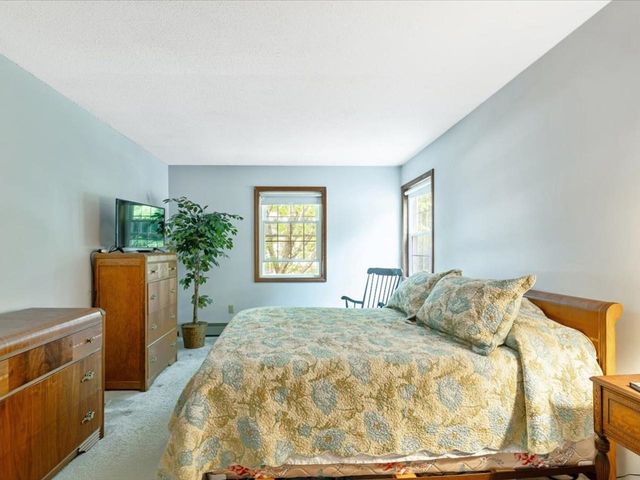8 Brownell Drive, Essex Junction, VT 05452