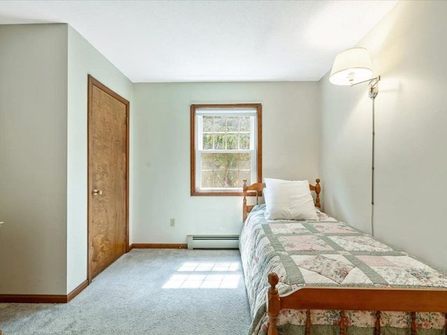 8 Brownell Drive, Essex Junction, VT 05452