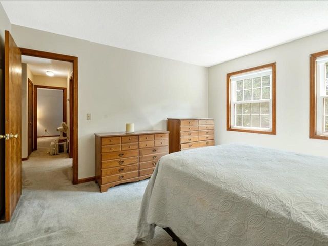 8 Brownell Drive, Essex Junction, VT 05452