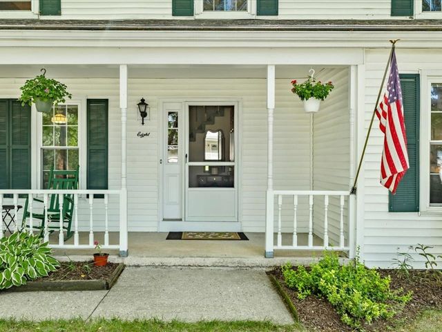 8 Brownell Drive, Essex Junction, VT 05452