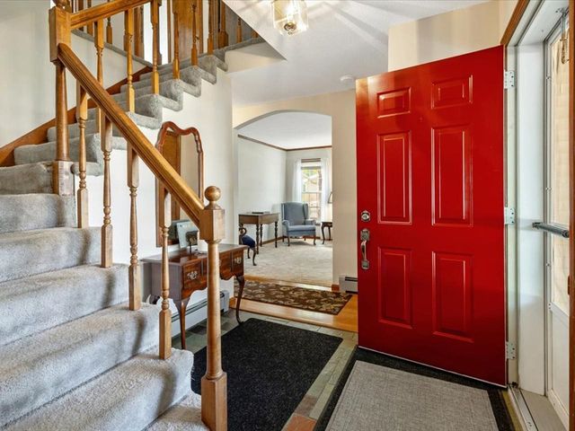 8 Brownell Drive, Essex Junction, VT 05452