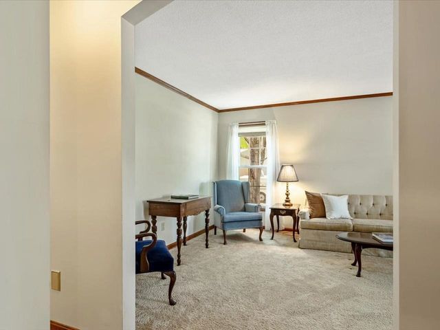 8 Brownell Drive, Essex Junction, VT 05452