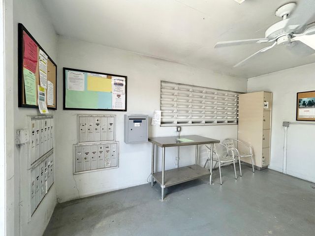 2911 Ashley Dr W J, West Palm Beach, FL 33415
