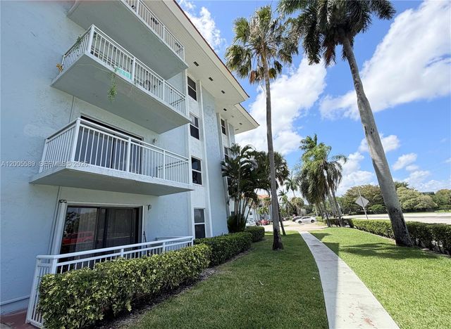 505 S Pine Island Rd 208B, Plantation, FL 33324