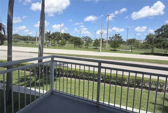 505 S Pine Island Rd 208B, Plantation, FL 33324