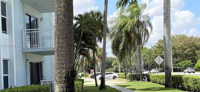 505 S Pine Island Rd 208B, Plantation, FL 33324