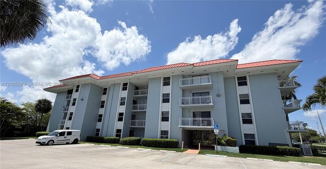 505 S Pine Island Rd 208B, Plantation, FL 33324