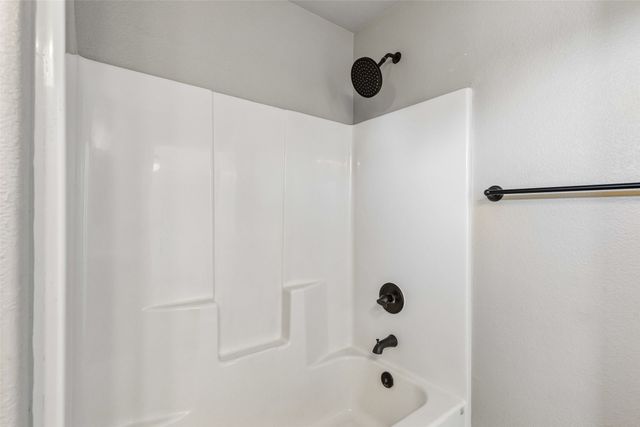 1304 Saratoga Drive, Sherman, TX 75092