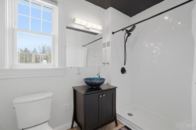 3613 Herschel Avenue, Cincinnati, OH 45208