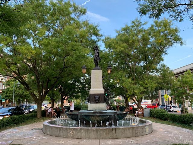 3613 Herschel Avenue, Cincinnati, OH 45208