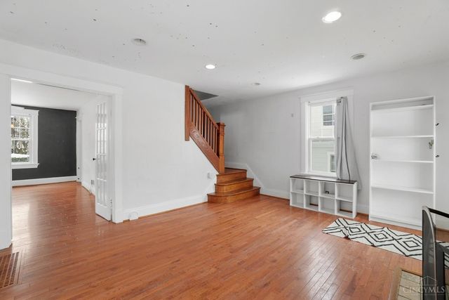 3613 Herschel Avenue, Cincinnati, OH 45208