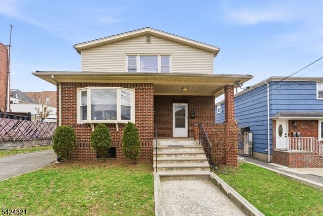 554 Kingsland Ave, Lyndhurst Twp., NJ 07071