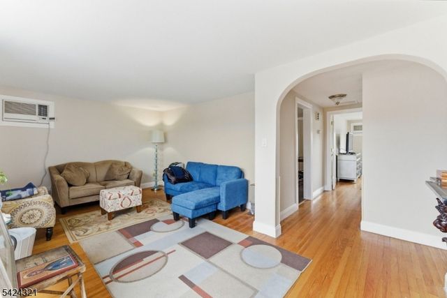 554 Kingsland Ave, Lyndhurst Twp., NJ 07071