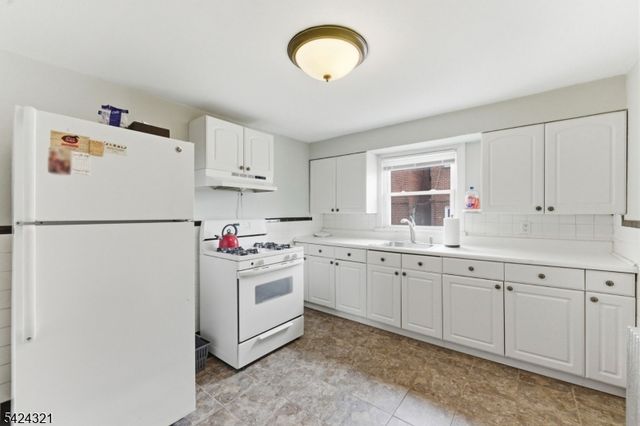 554 Kingsland Ave, Lyndhurst Twp., NJ 07071