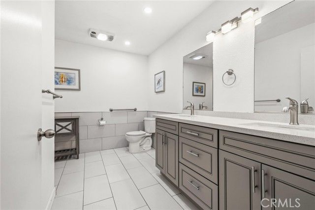 14429 Chardon Avenue 41, Hawthorne, CA 90250