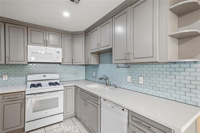 14429 Chardon Avenue 41, Hawthorne, CA 90250