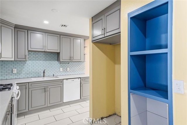 14429 Chardon Avenue 41, Hawthorne, CA 90250